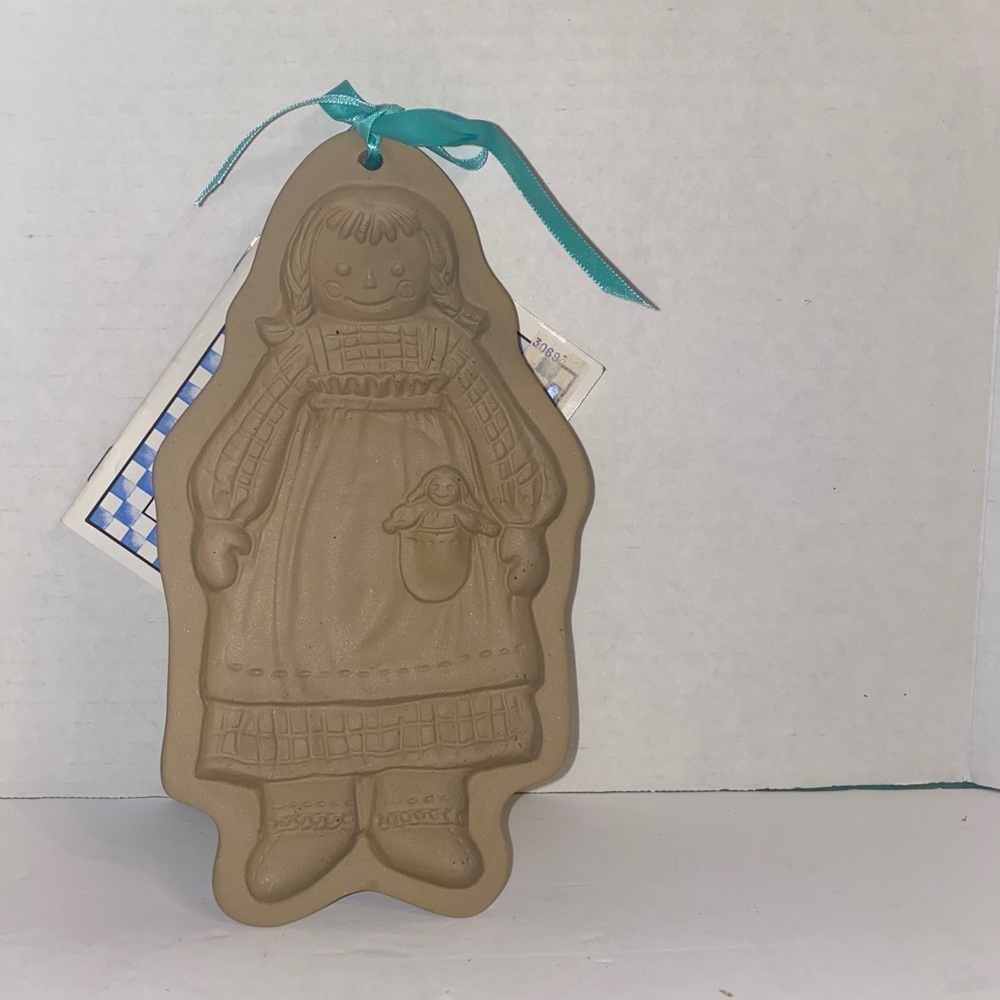 Brown Bag Cookie Mold. Raggedy Ann
